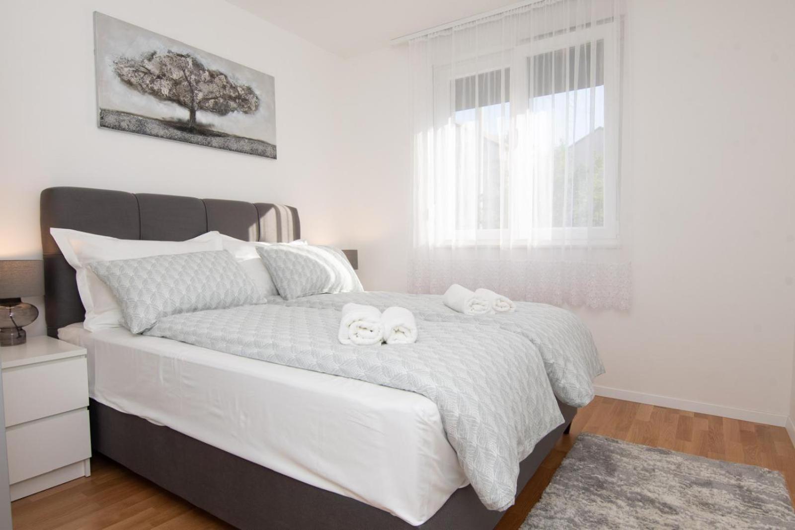 Studio Apartman Apollonia Sinj Exteriör bild
