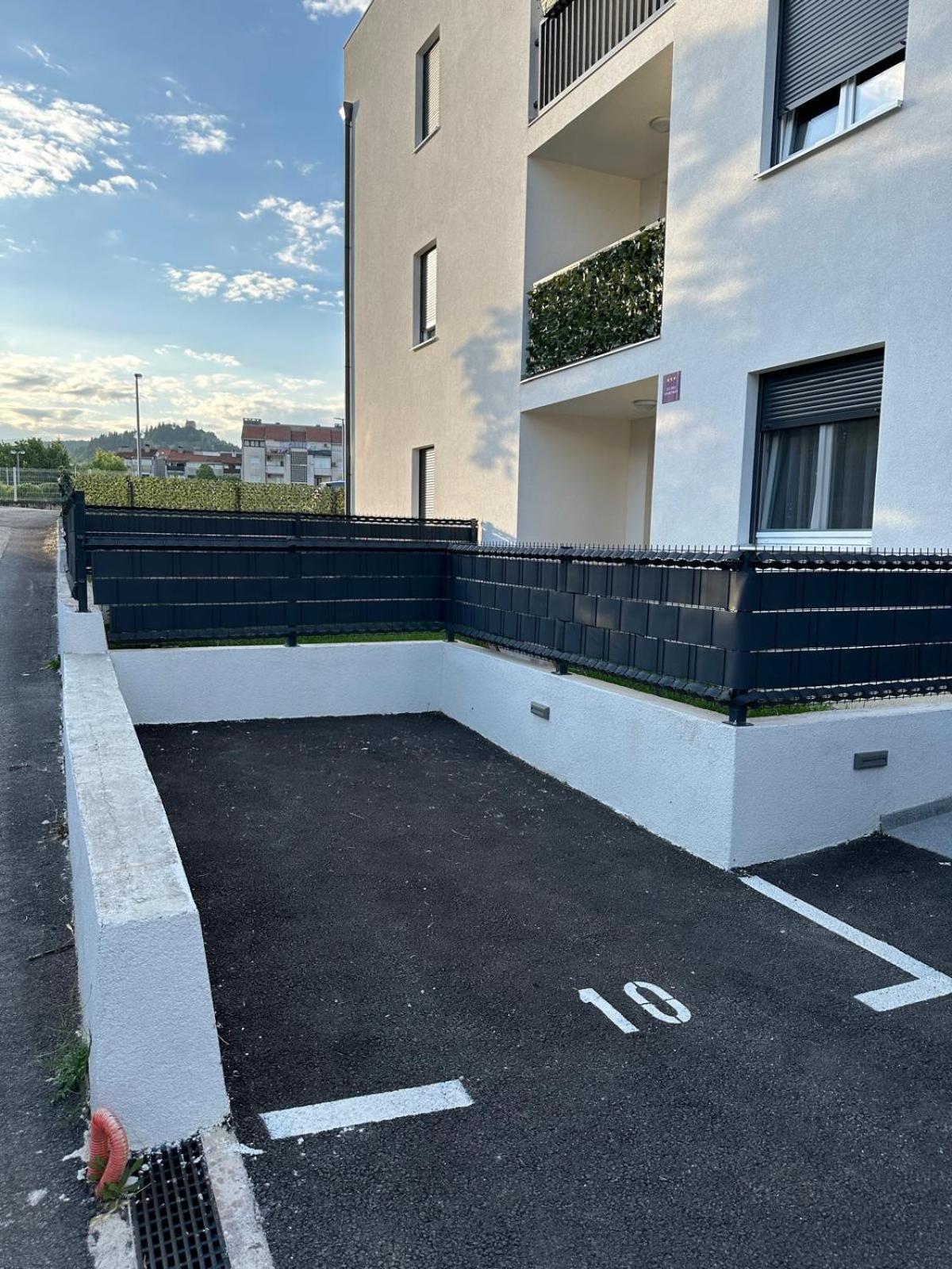 Studio Apartman Apollonia Sinj Exteriör bild
